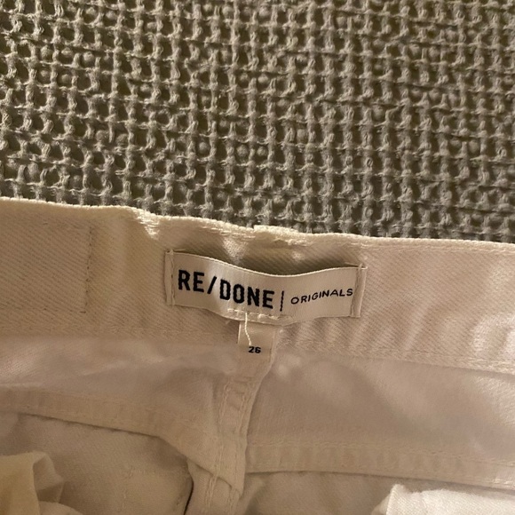 RE/DONE Women's High Rise Stove Pipe Straight Jeans White Size 26 Button Fly - Picture 2 of 6